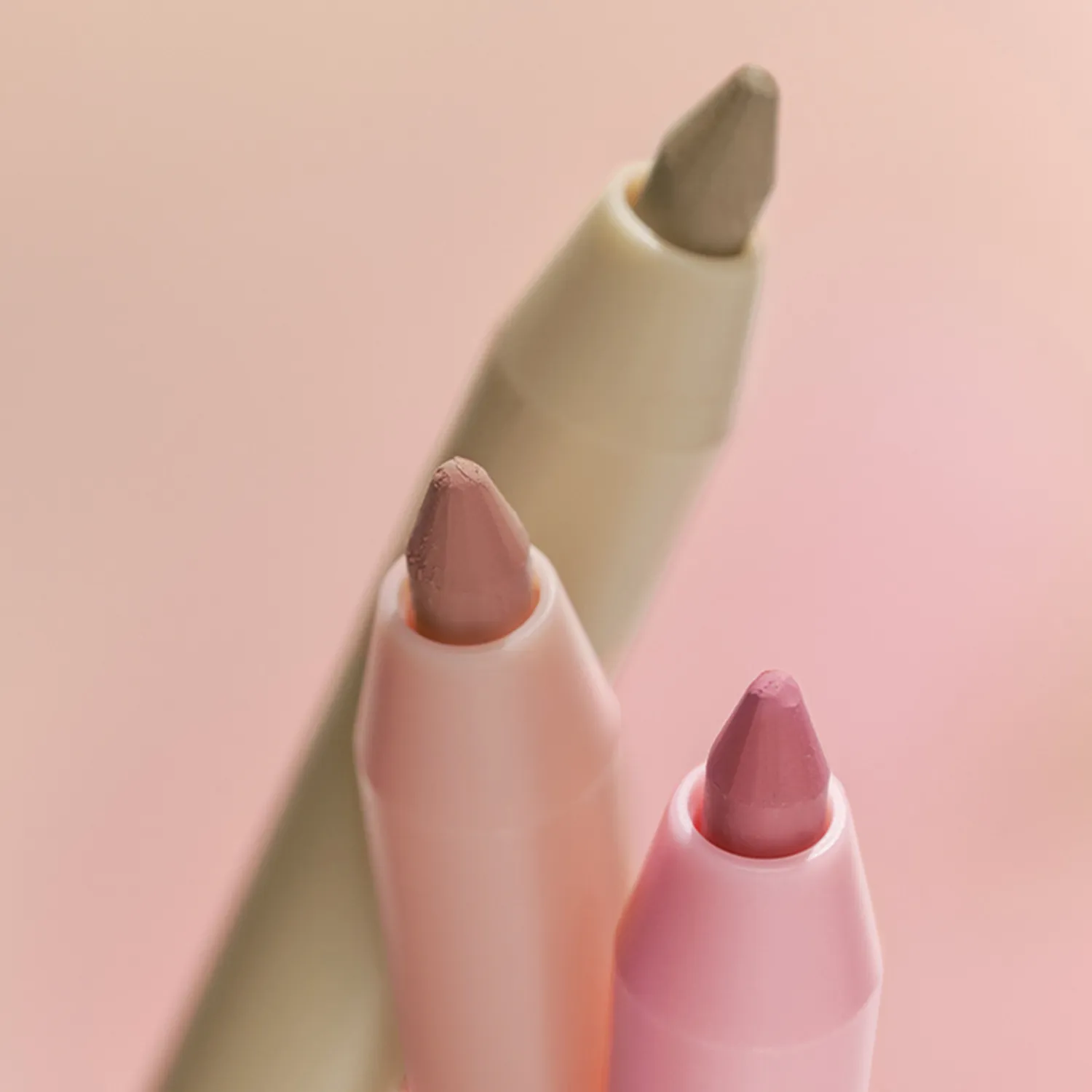 EQUMAL Non-Section Deeptail Lip Pencil (5 Colors)