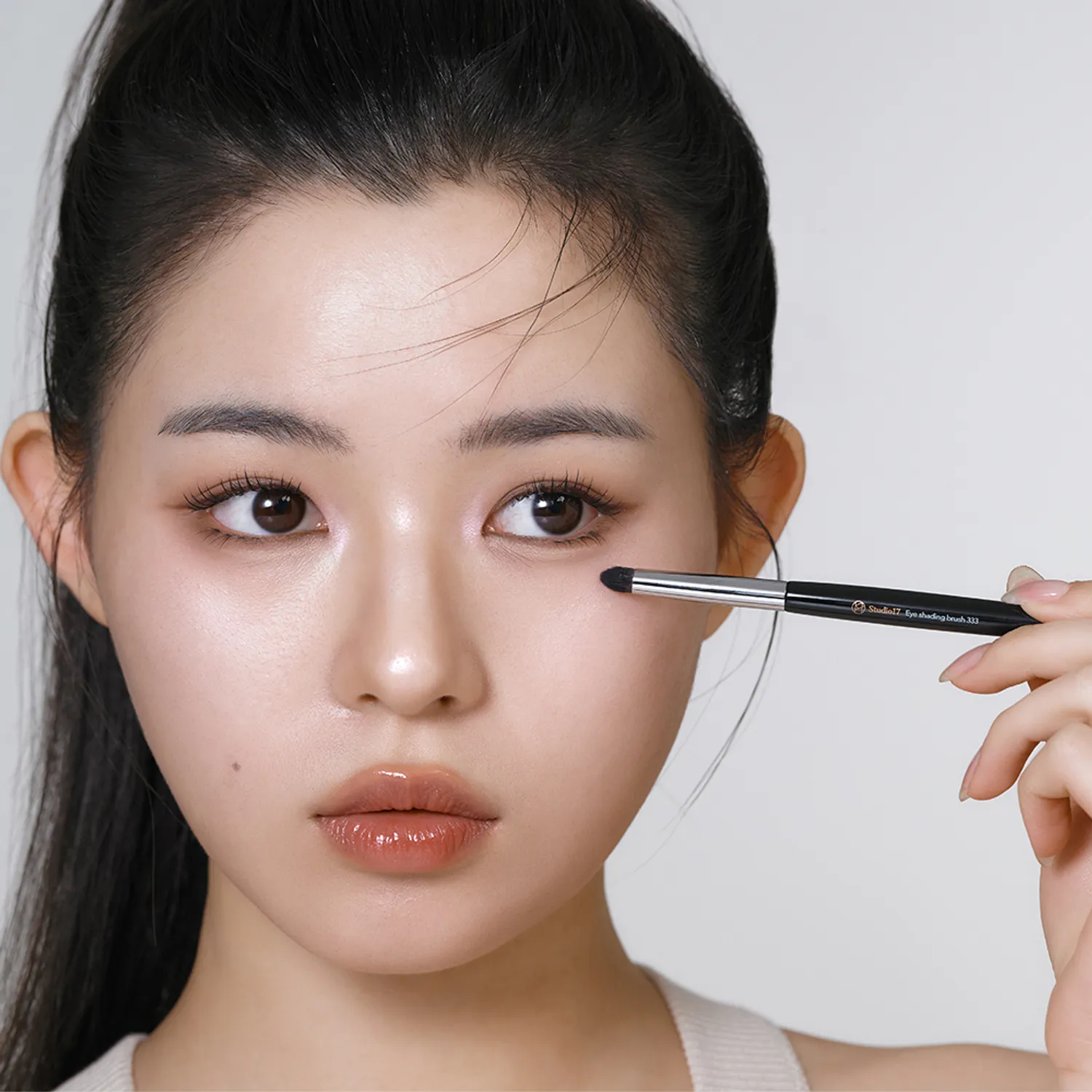 STUDIO17 Eye Shading Brush 333