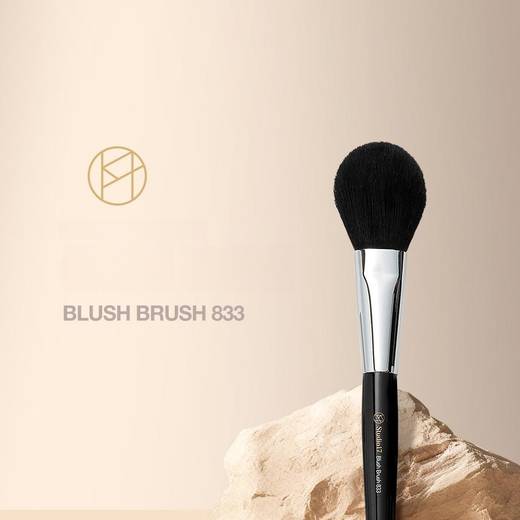 STUDIO17 Blusher Brush 833