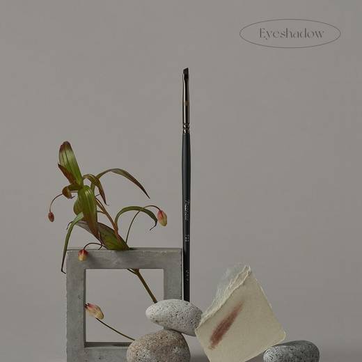 PICCASSO 722 Angled Eyeshadow Brush