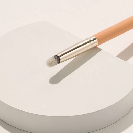 THE TOOL LAB 218 Precision Crease Brush