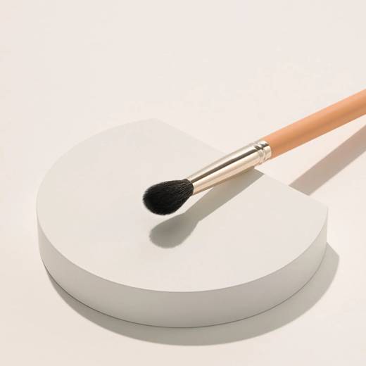 THE TOOL LAB 227 Tapered Crease Brush