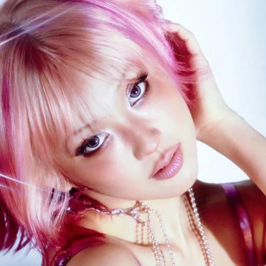 TWOSLASHFOUR Dazzling Face Cube 4.5g Star Like