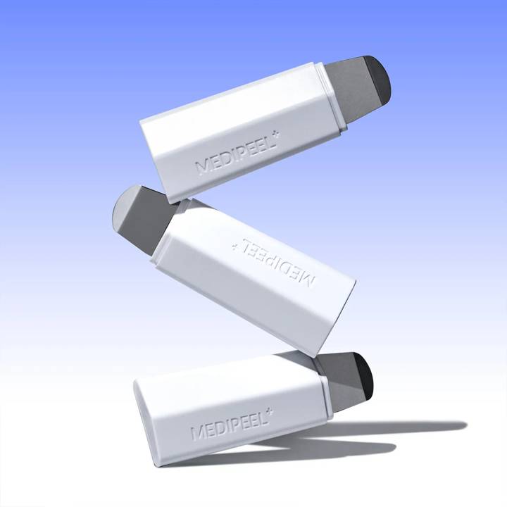 MEDIPEEL Extra Super 9 Plus Sebum Clean Scraper