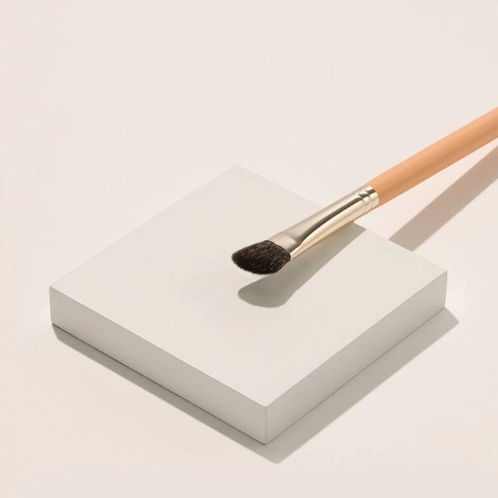 THE TOOL LAB 223 Eye Contour Brush