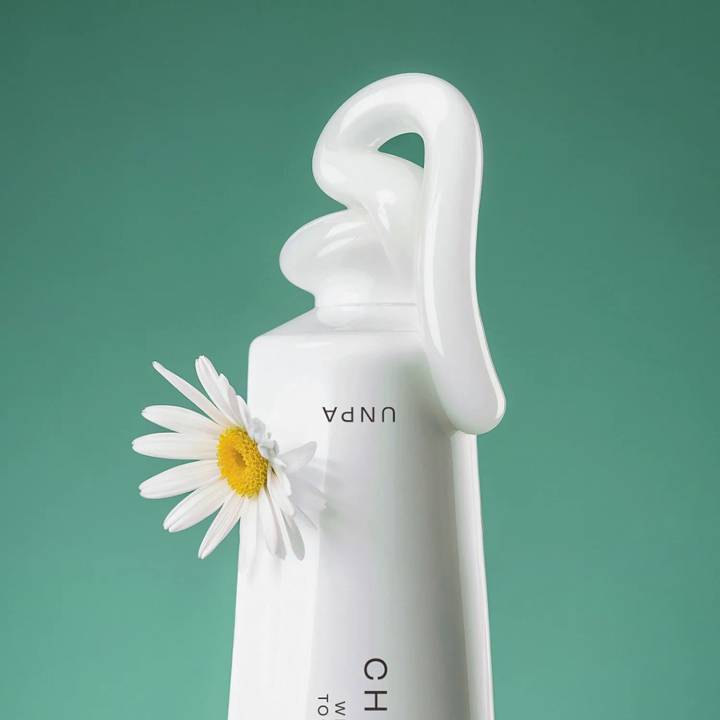 Unpa Cha Cha Premium Chamomile Whitening Toothpaste 90g