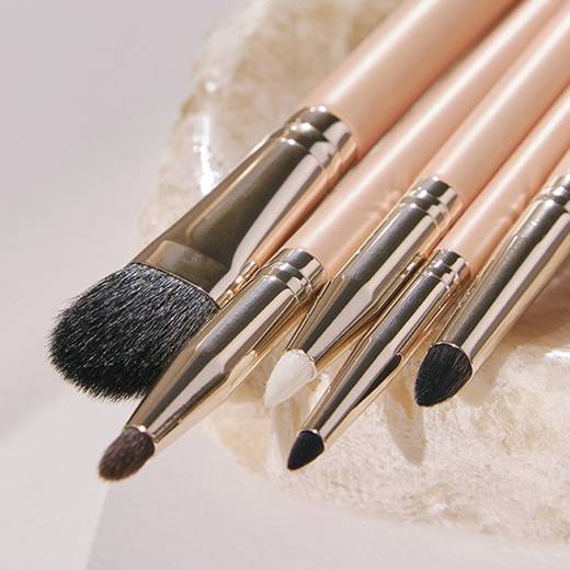 THE TOOL LAB Under Eye Brush Duo