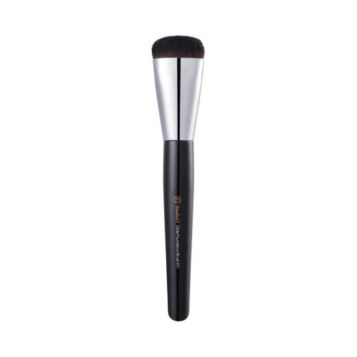 STUDIO17 Glide Foundation Brush 411